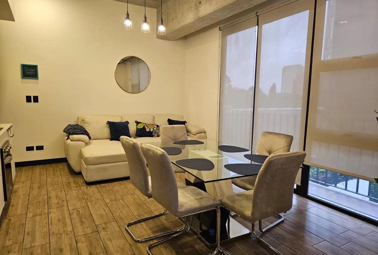 Apartamento De 2 Habitaciones, Edificio Eon Zona 10 Guatemala City Apartment