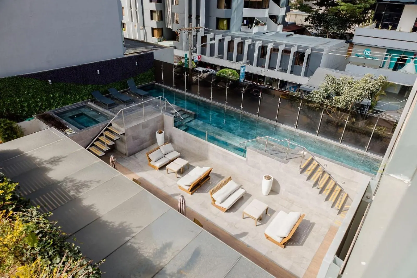 Apartamento De 2 Habitaciones, Edificio Eon Zona 10 Guatemala City